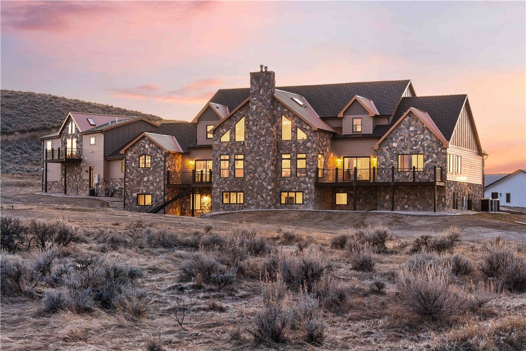 2570 Vista Loop Drive — photo