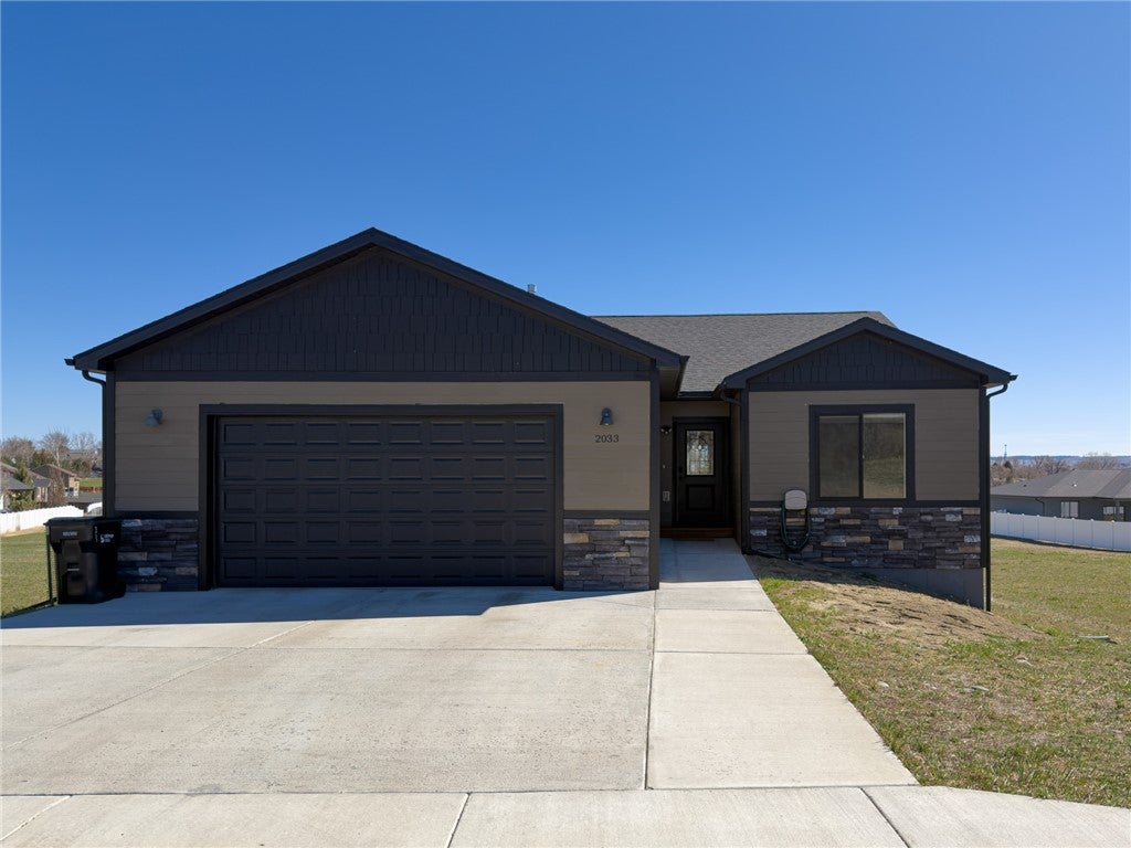 2033 Gayle Drive — photo