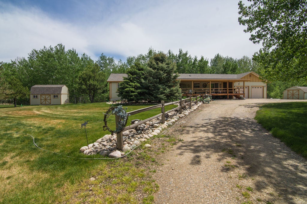 37 Powder River Lane — photo