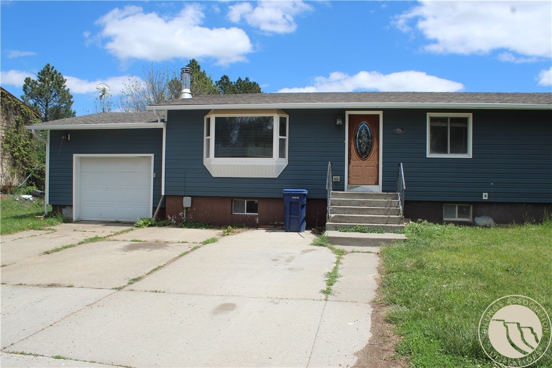 909 Olive Drive — photo