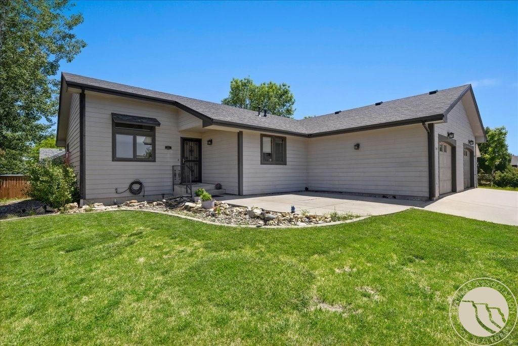 345 W Daffodil Drive — photo
