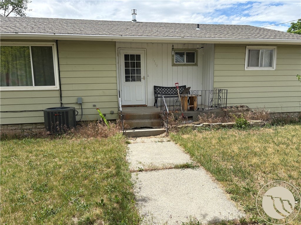 1920 Phoebe Dr. — photo