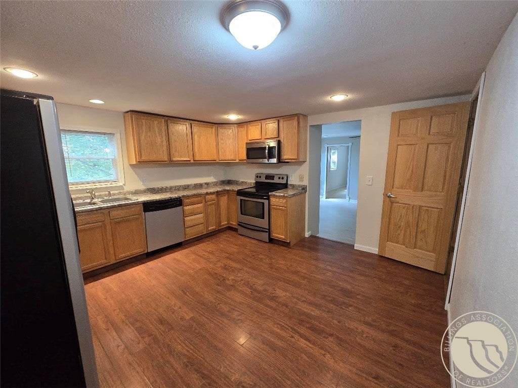 302 S 8th Street E, Baker, MT 59313 — photo 3