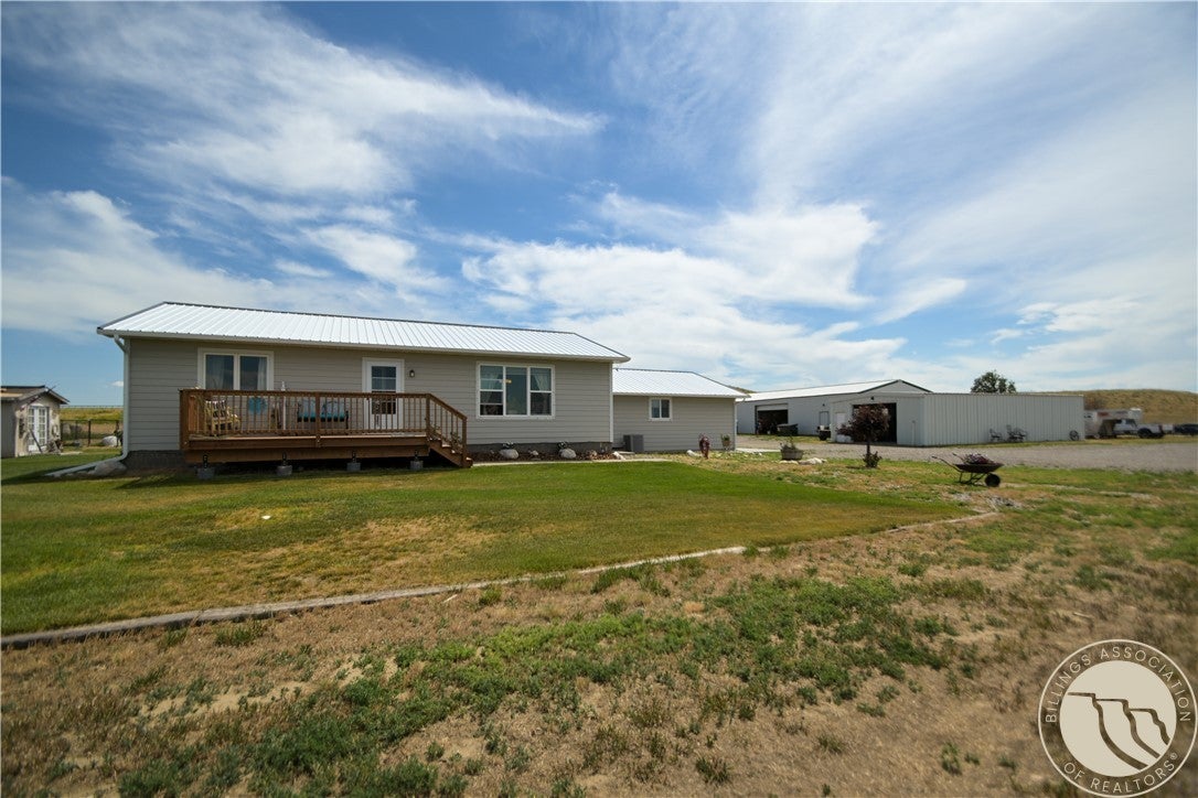 1841 Road 8 South — photo