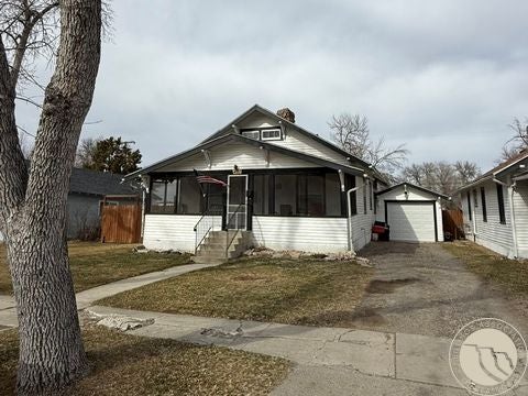 407 E 5th Street — photo