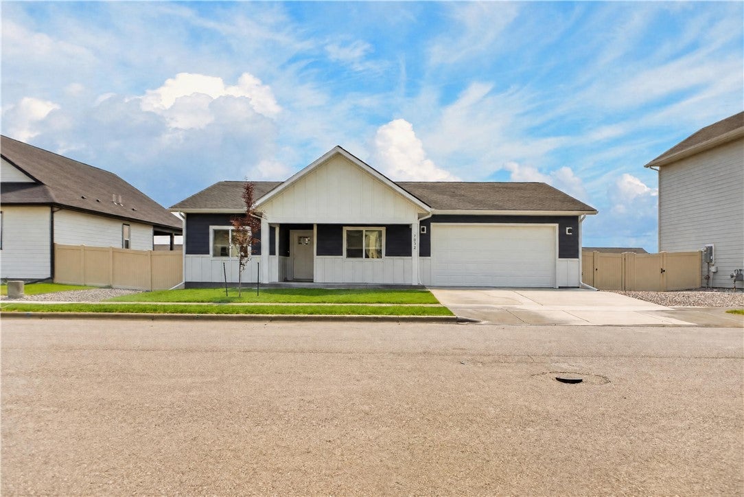 7032 Copper Sunset Drive — photo