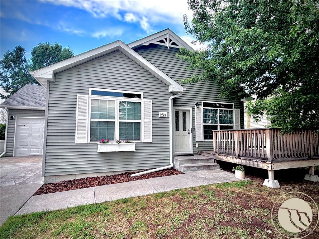 1404 Twin Oaks Drive — photo