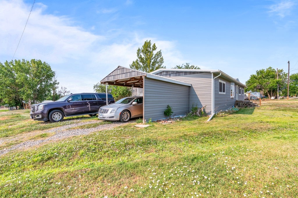 316 11th Avenue E, Roundup, MT 59072 — photo 2
