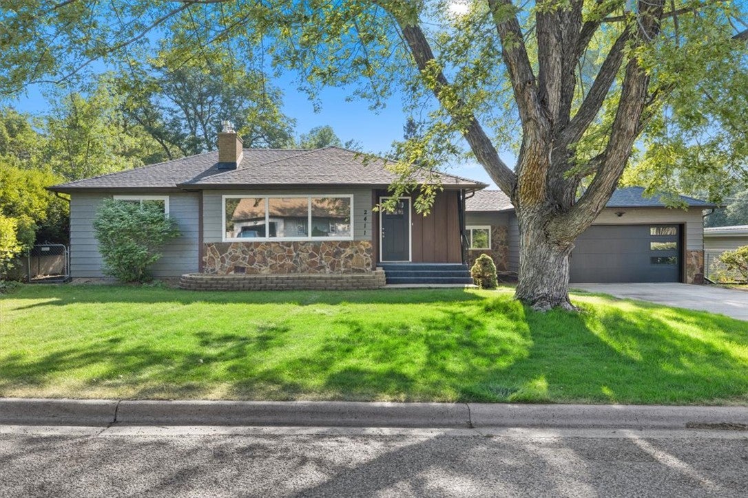 2411 Patricia Lane — photo
