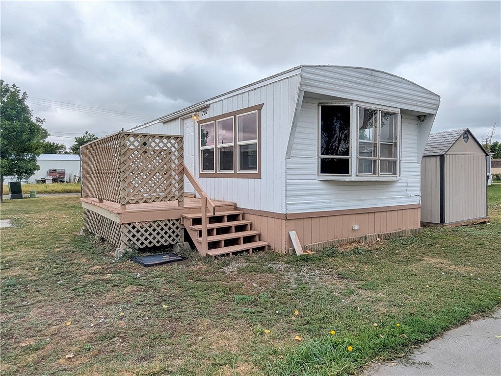 702 Pine, Laurel, MT 59044 — photo 2