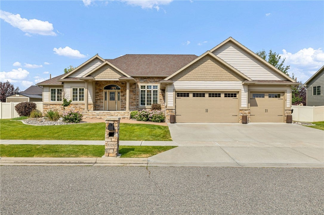 5325 Merlot Lane — photo
