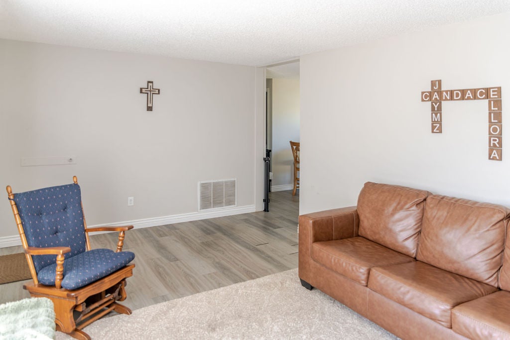 352 E Phyllis Circle, Billings, MT 59102 — photo 3