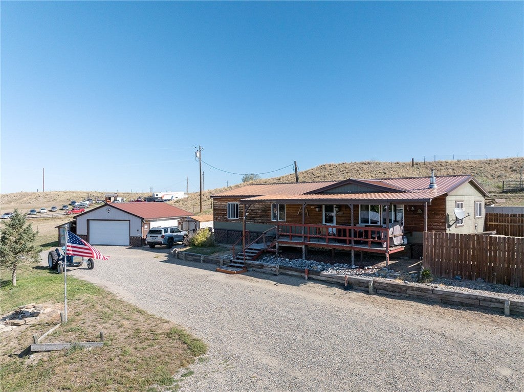 2821 US Highway 87 E — photo