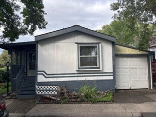 25 Barbara Lane — photo