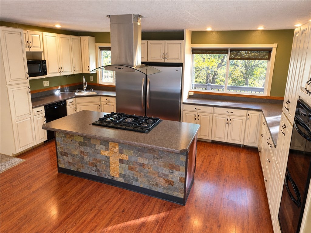 1602 E 8th Street, Laurel, MT 59044 — photo 2