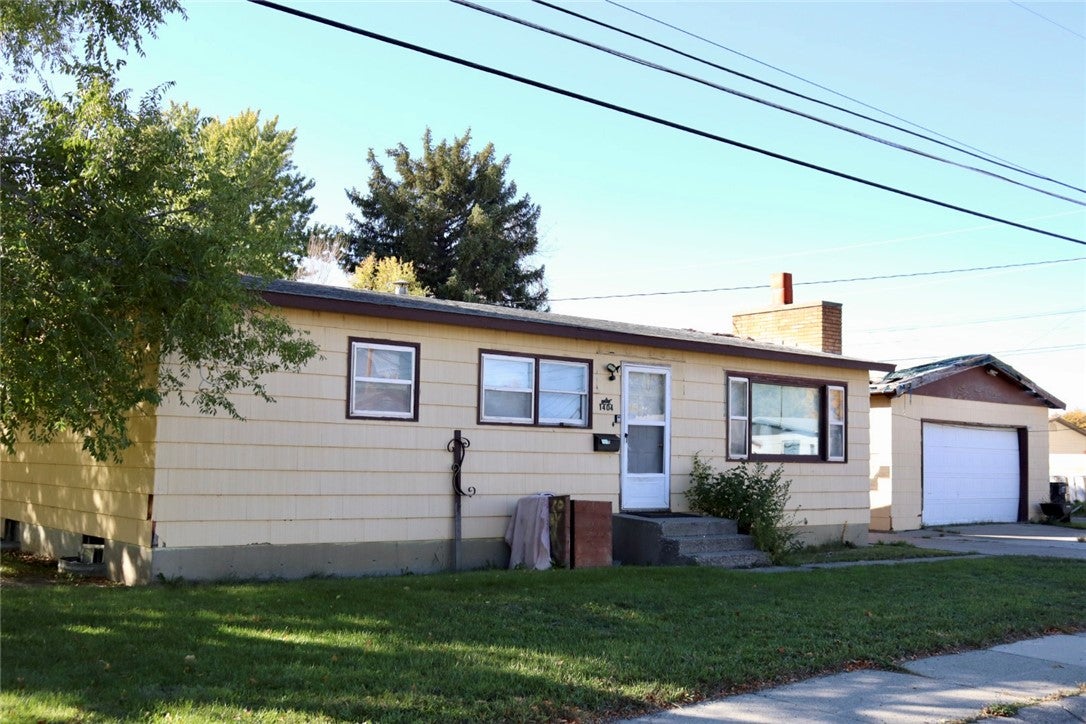 1404 Miles Avenue — photo