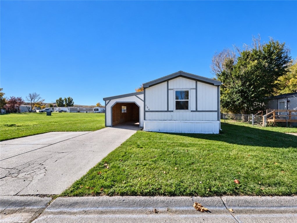 2224 Highway 87 E #104 — photo