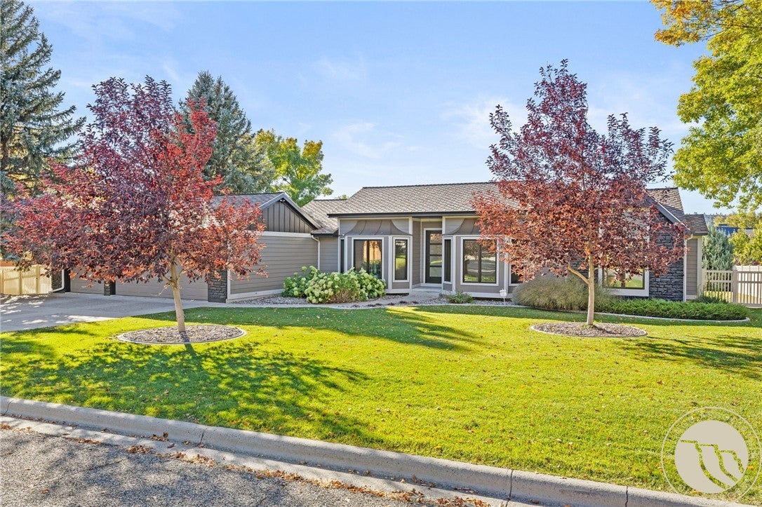 3230 Ben Hogan Lane — photo