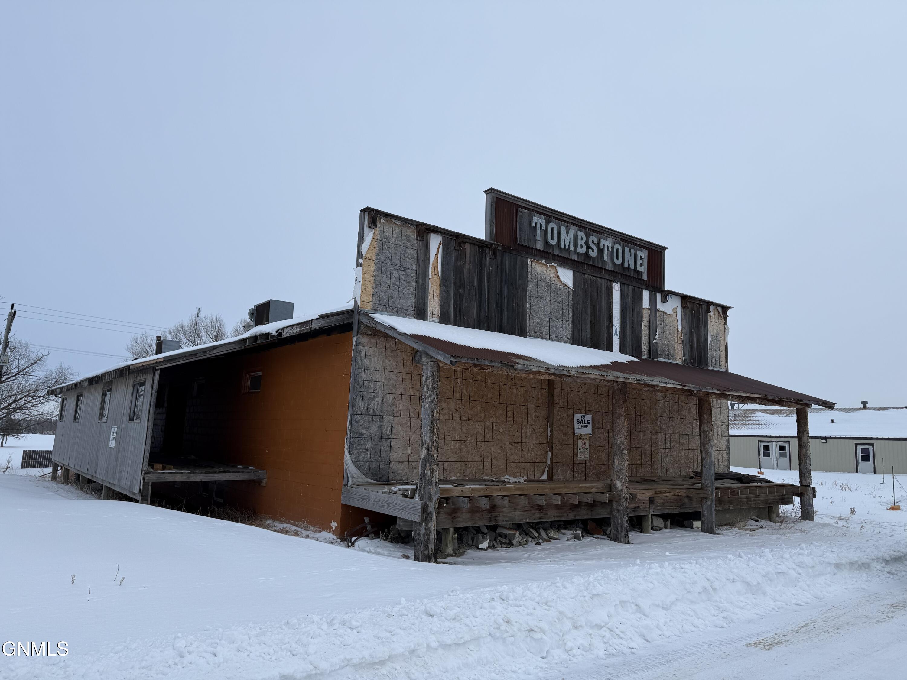 300 Main Street — photo