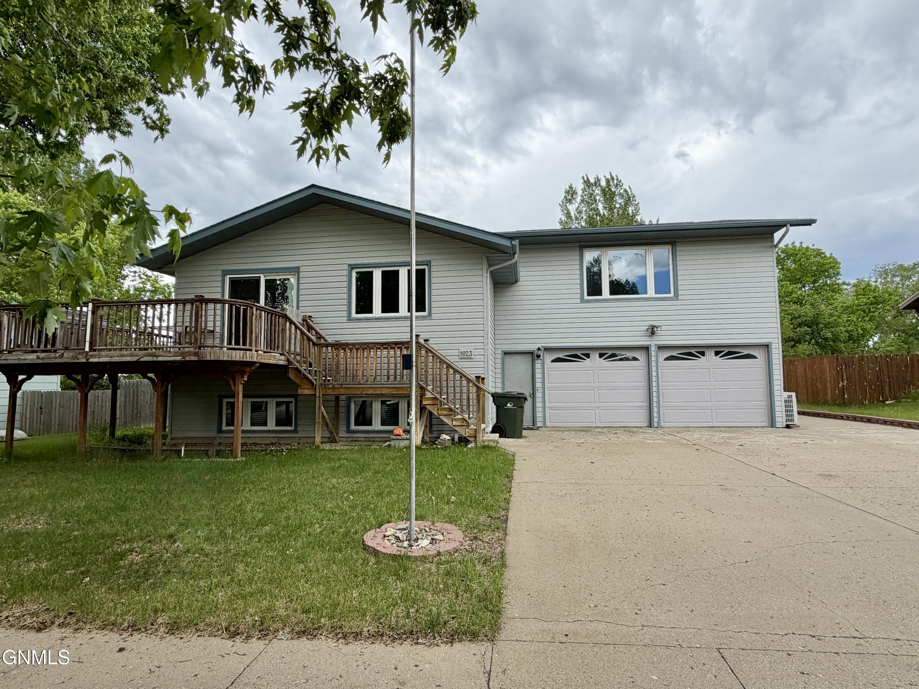1023 Elbowoods Drive — photo