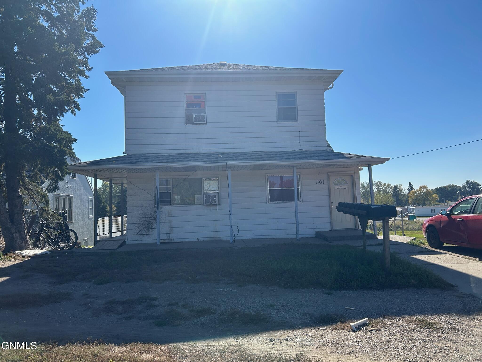 501 Memorial Highway — photo