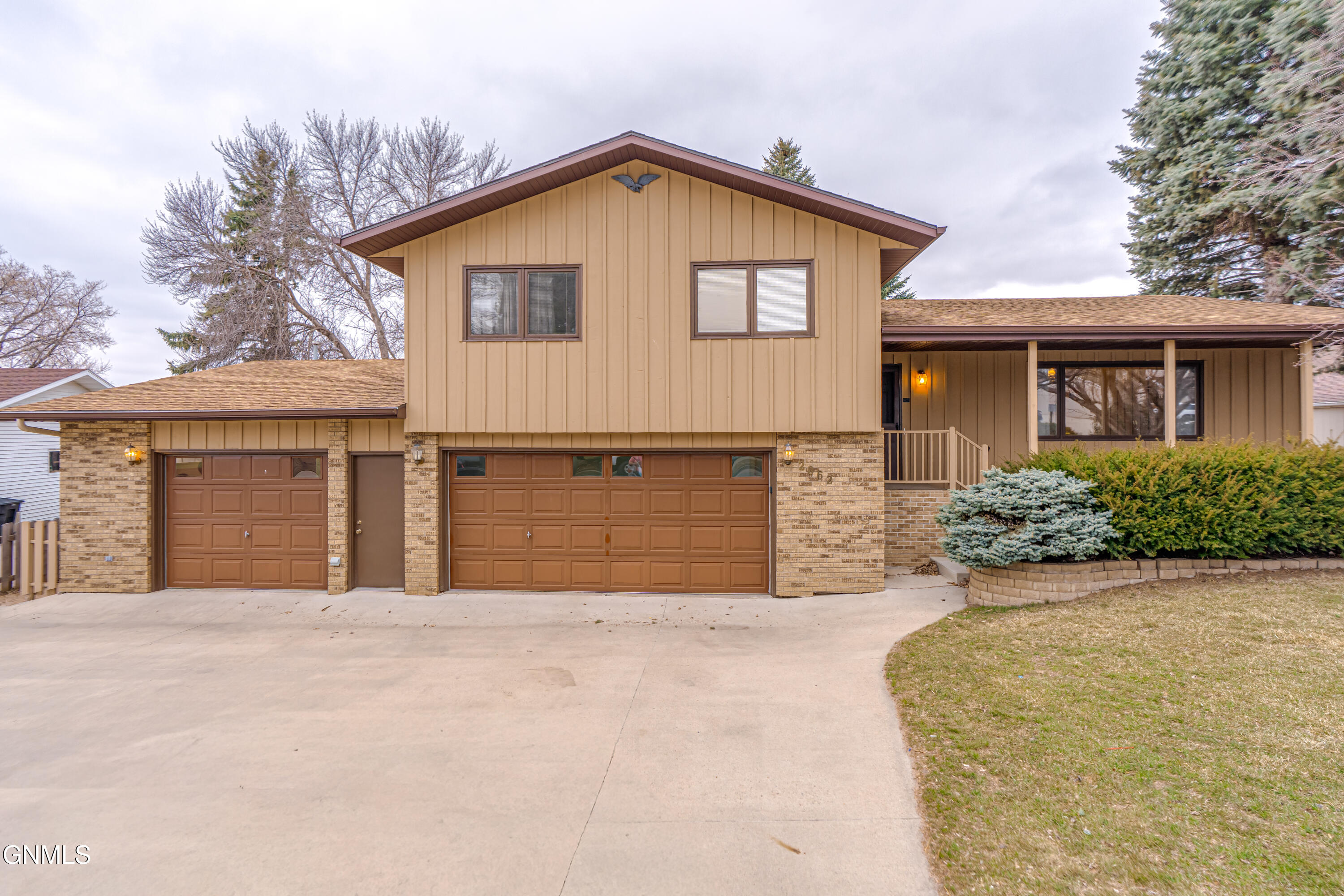 2062 Grimsrud Drive — photo