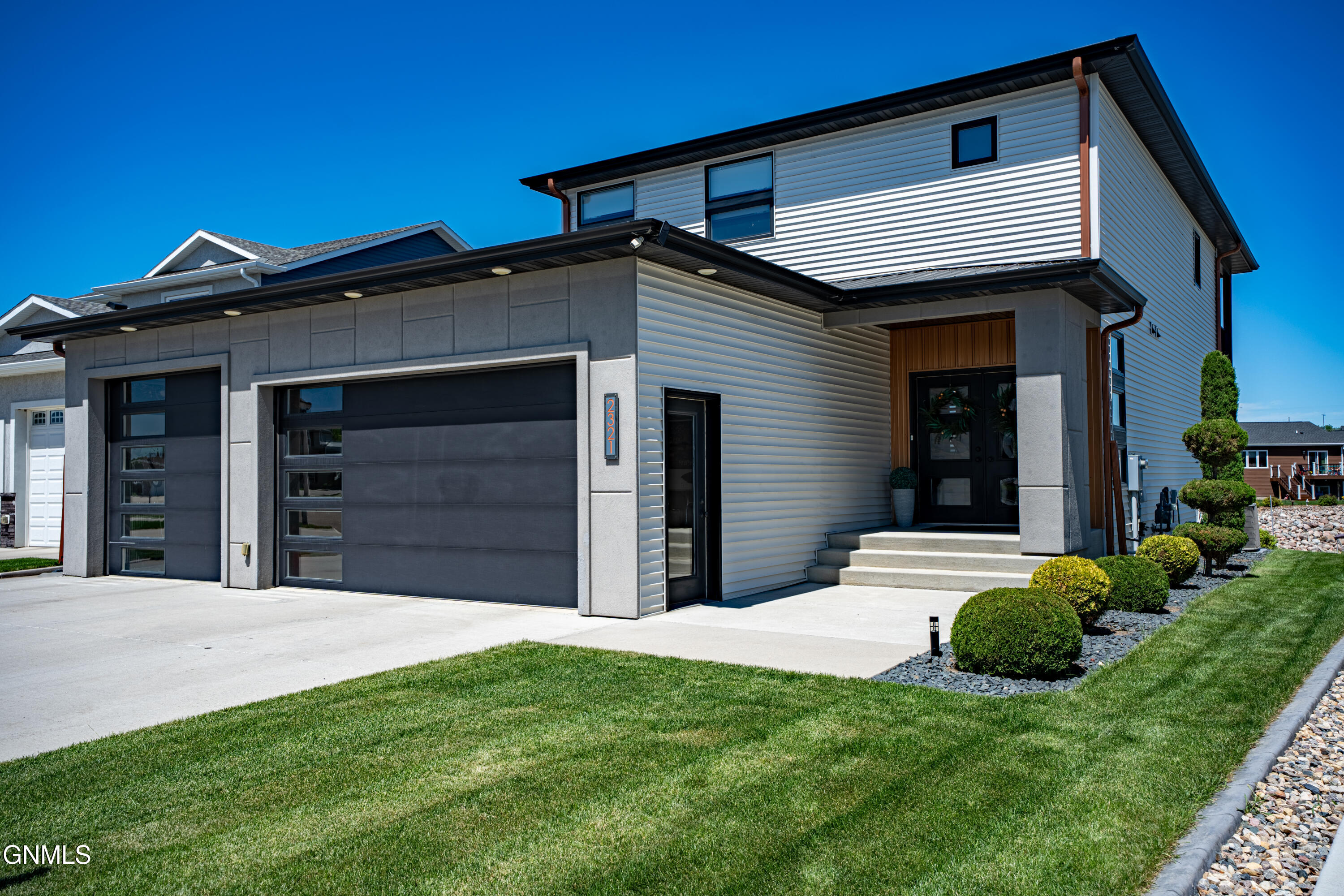 2321 Bayview Court SE — photo