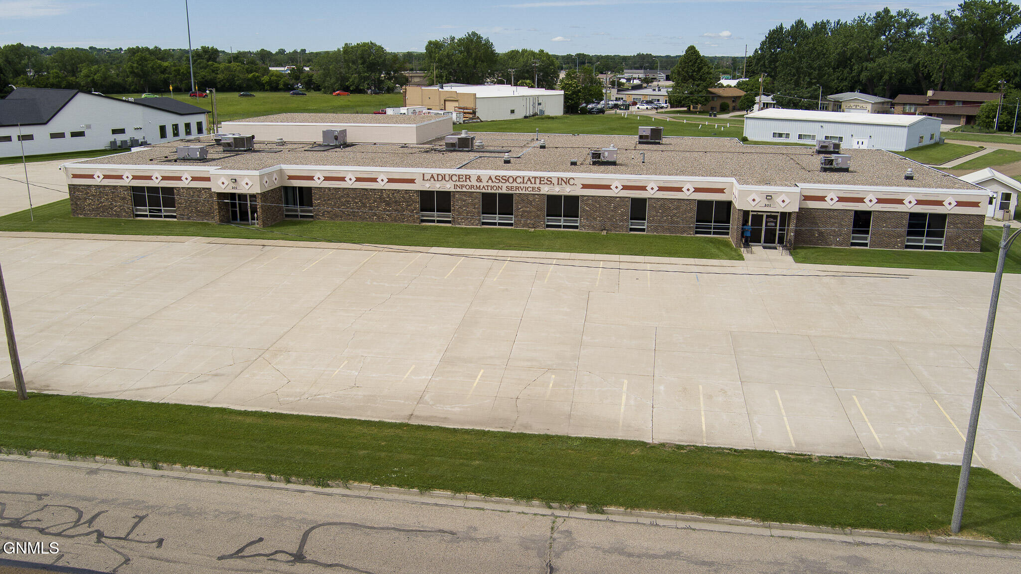201 Missouri Drive NE — photo