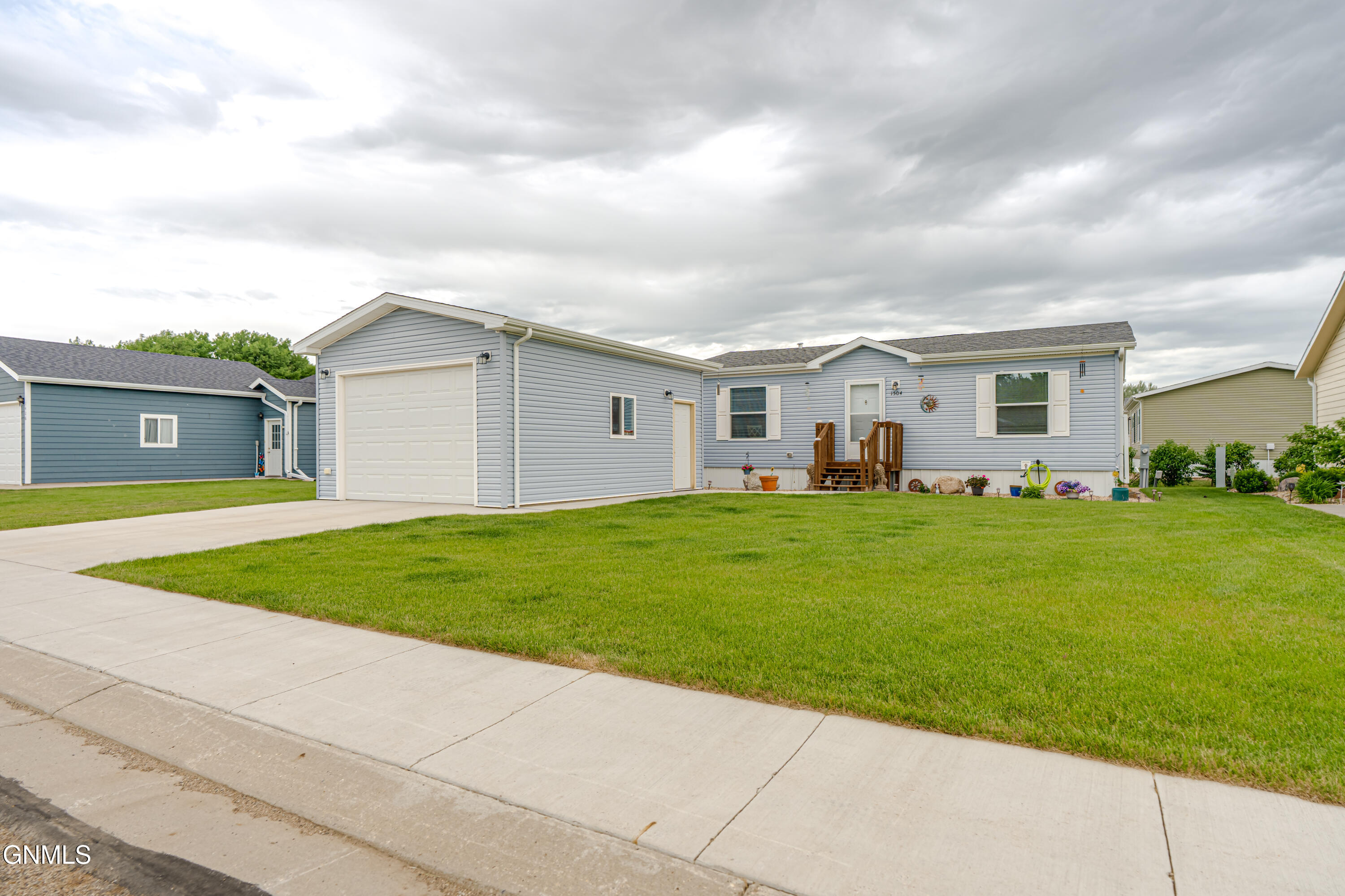 1504 Deerfield Road SE — photo