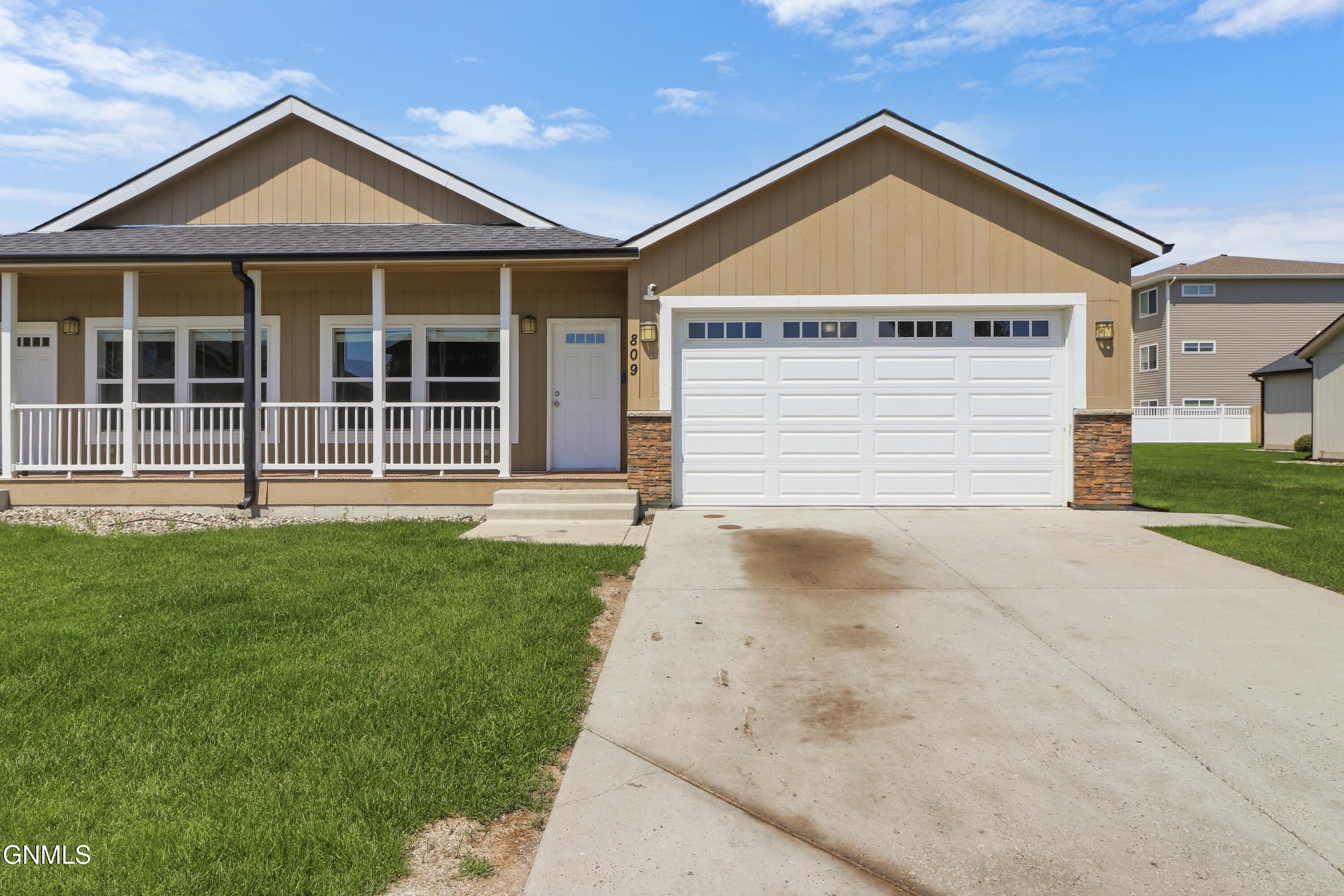 809 40th Street E, Williston, ND 58801 — photo 3