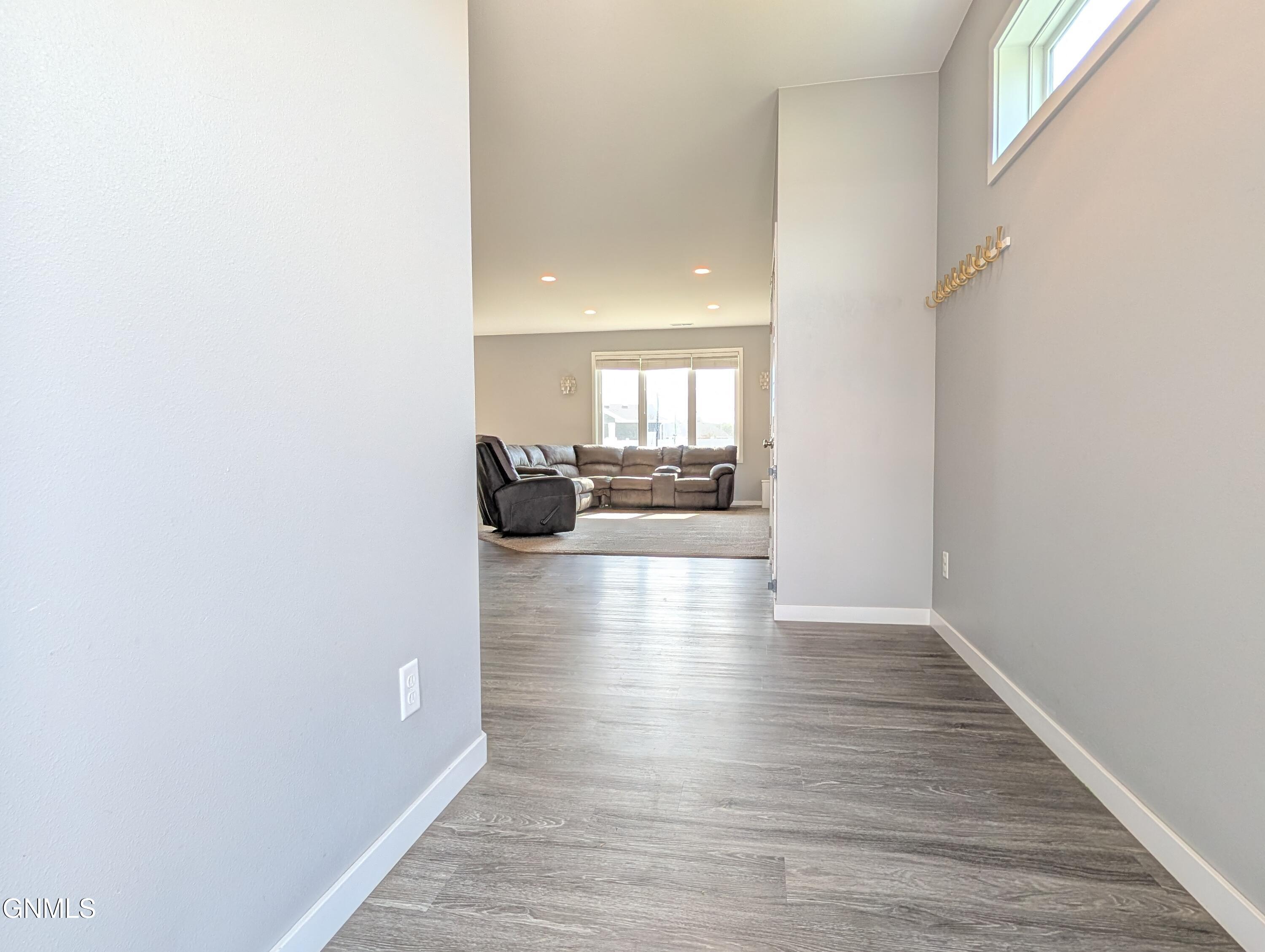 3643 Meridian Drive — photo