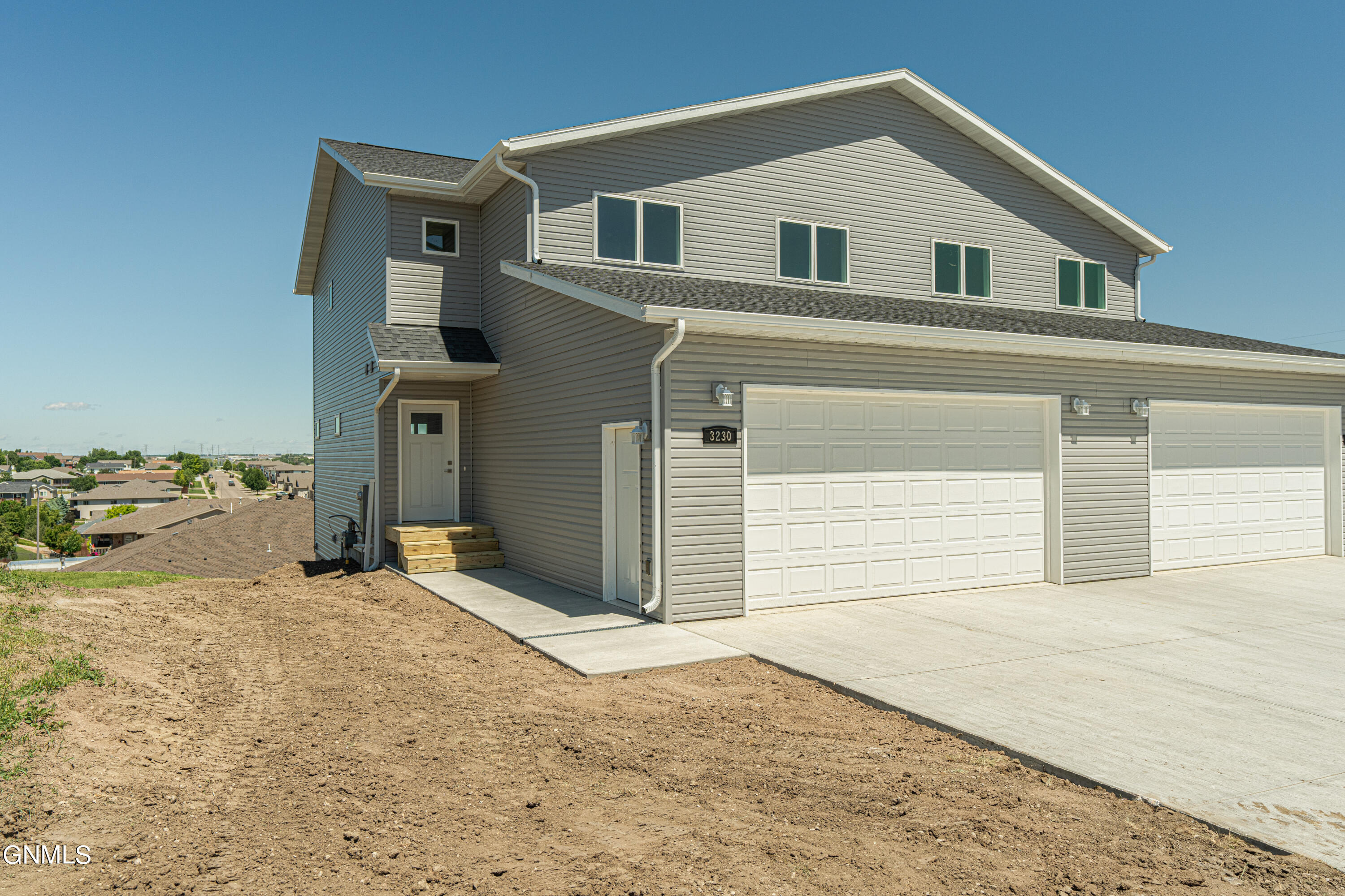 4514 Blackstone Lane — photo