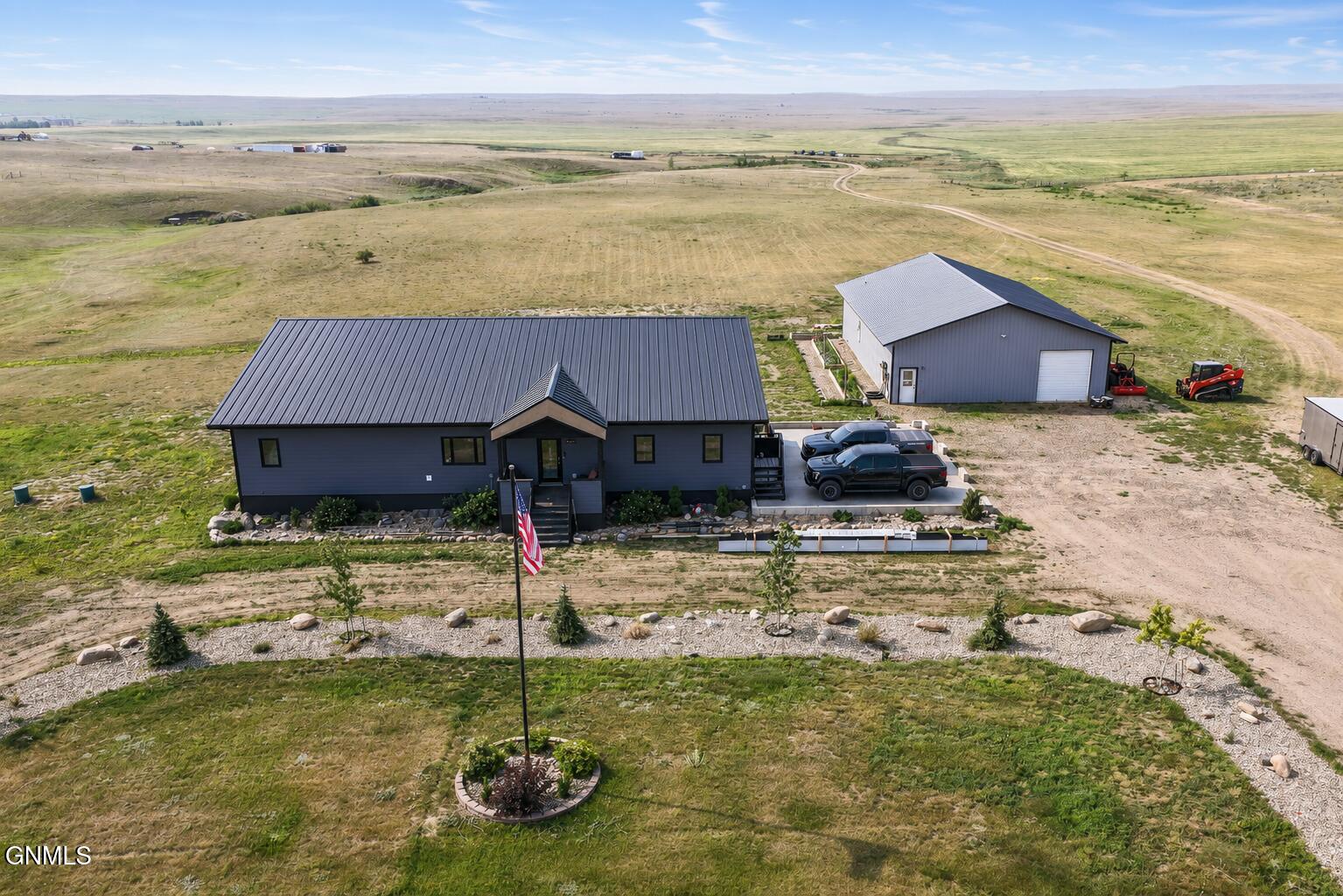 14726 Lambert Street, Williston, ND 58801 — photo 2