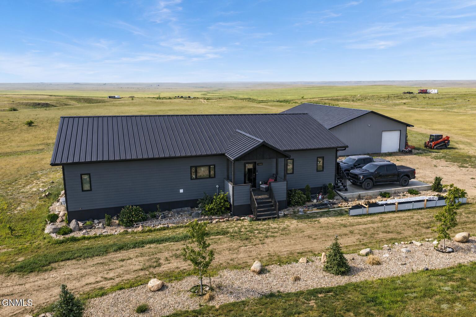 14726 Lambert Street, Williston, ND 58801 — photo 3