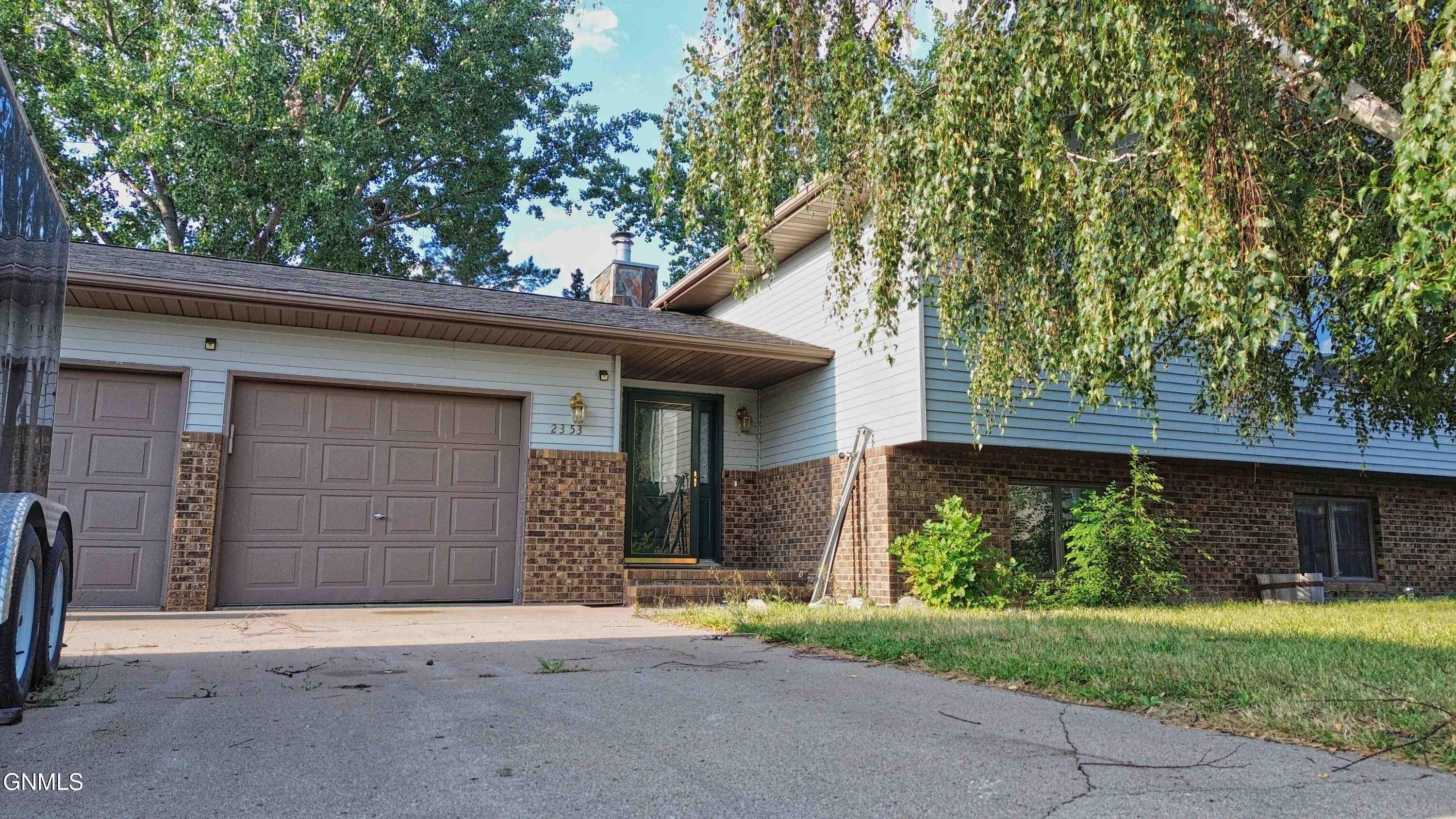 2353 18th Circle W — photo