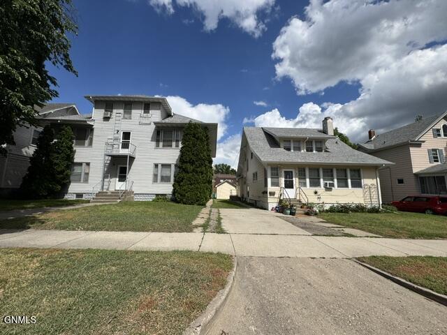 611-615 N 6th Street — photo