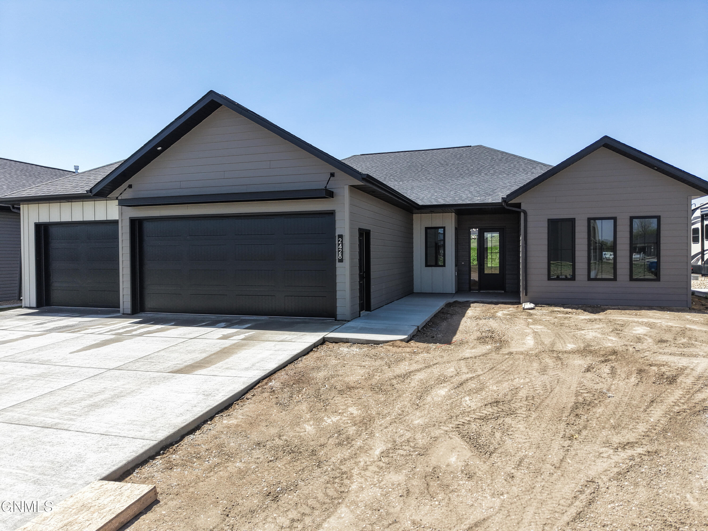 2428 Dutton Circle SE — photo