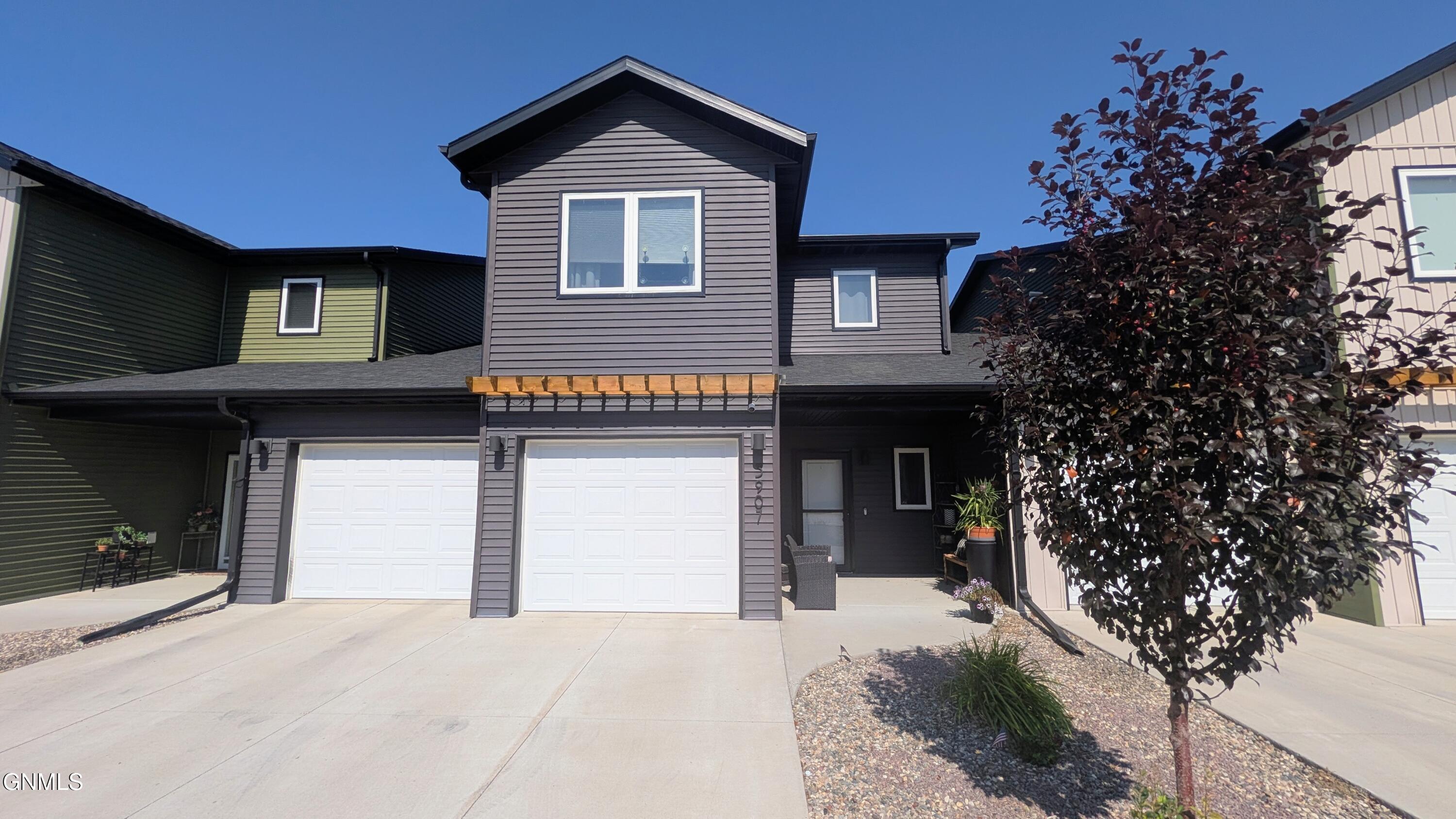 3907 Leighton Drive — photo