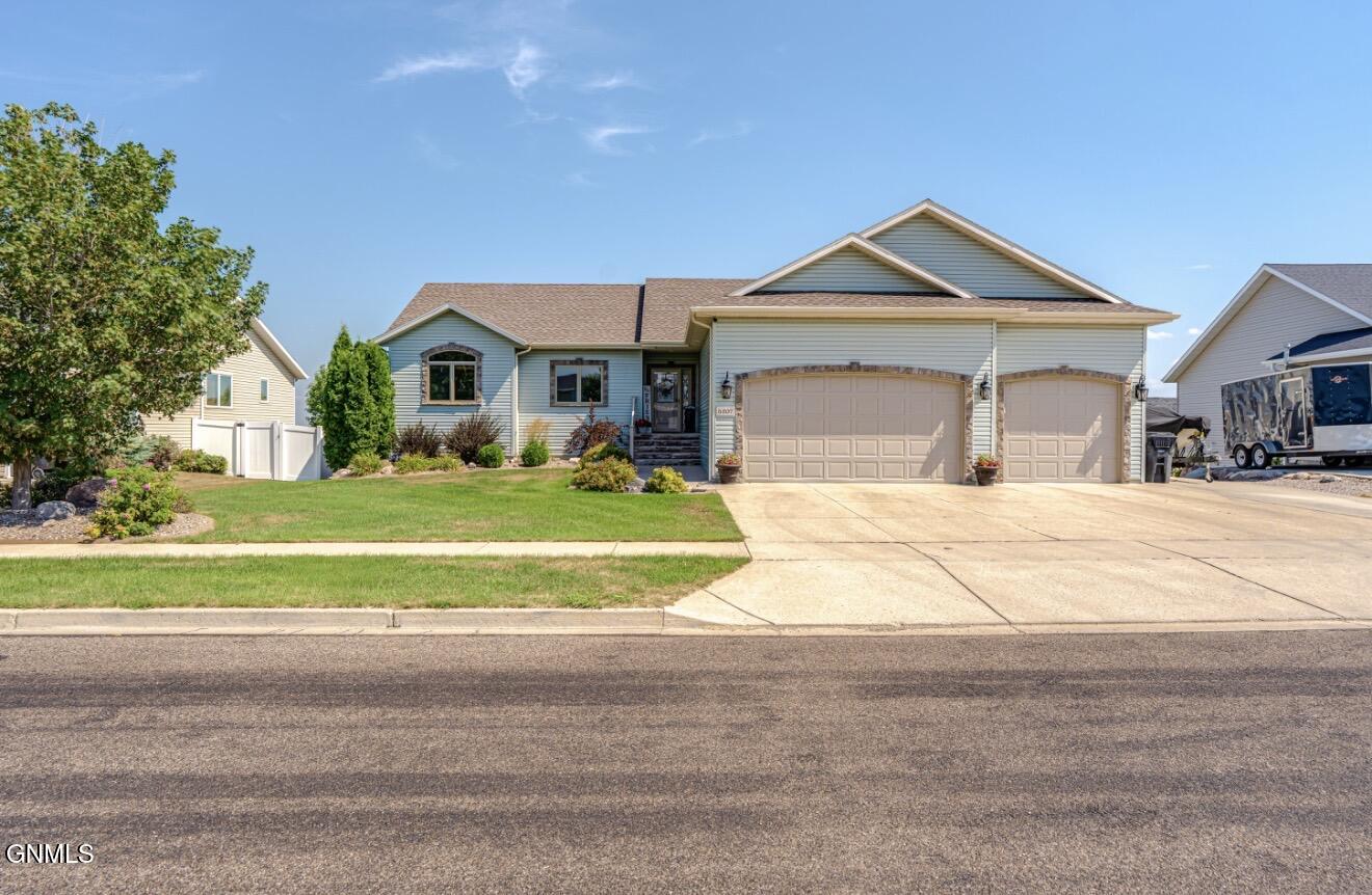 5207 Mellowsun Drive — photo