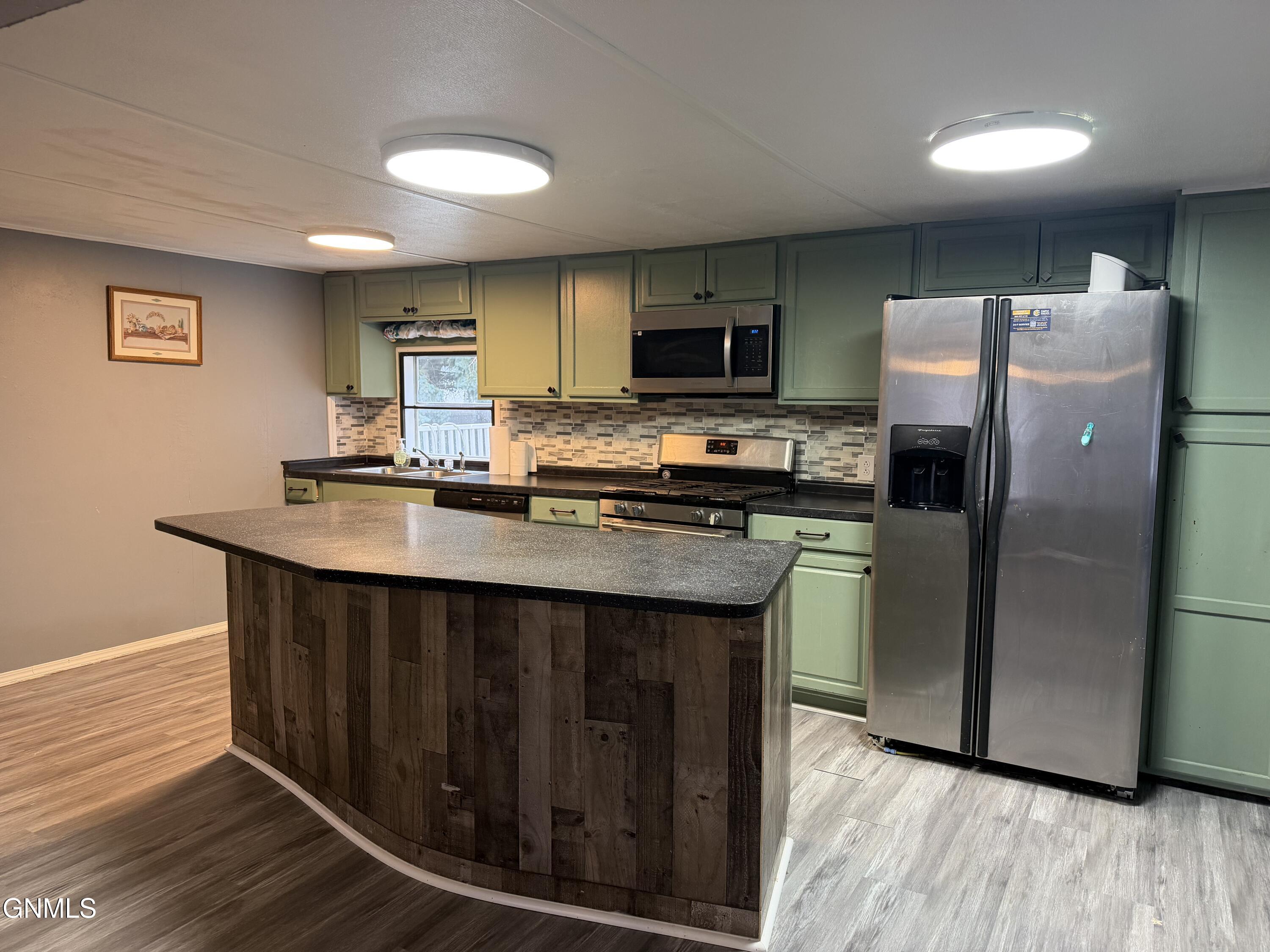 4138 Arlington Drive — photo