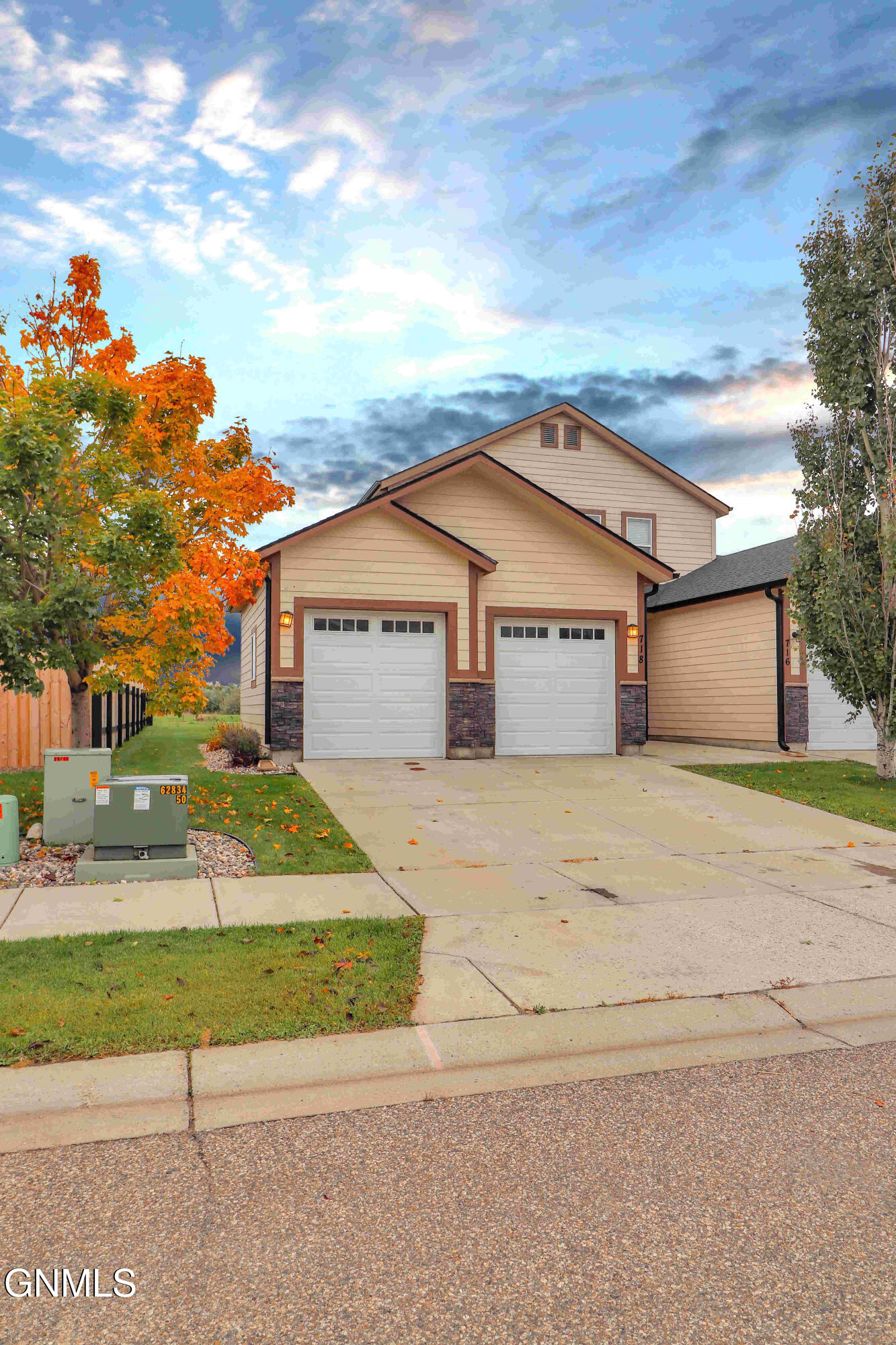 718 40th Street E, Williston, ND 58801 — photo 3
