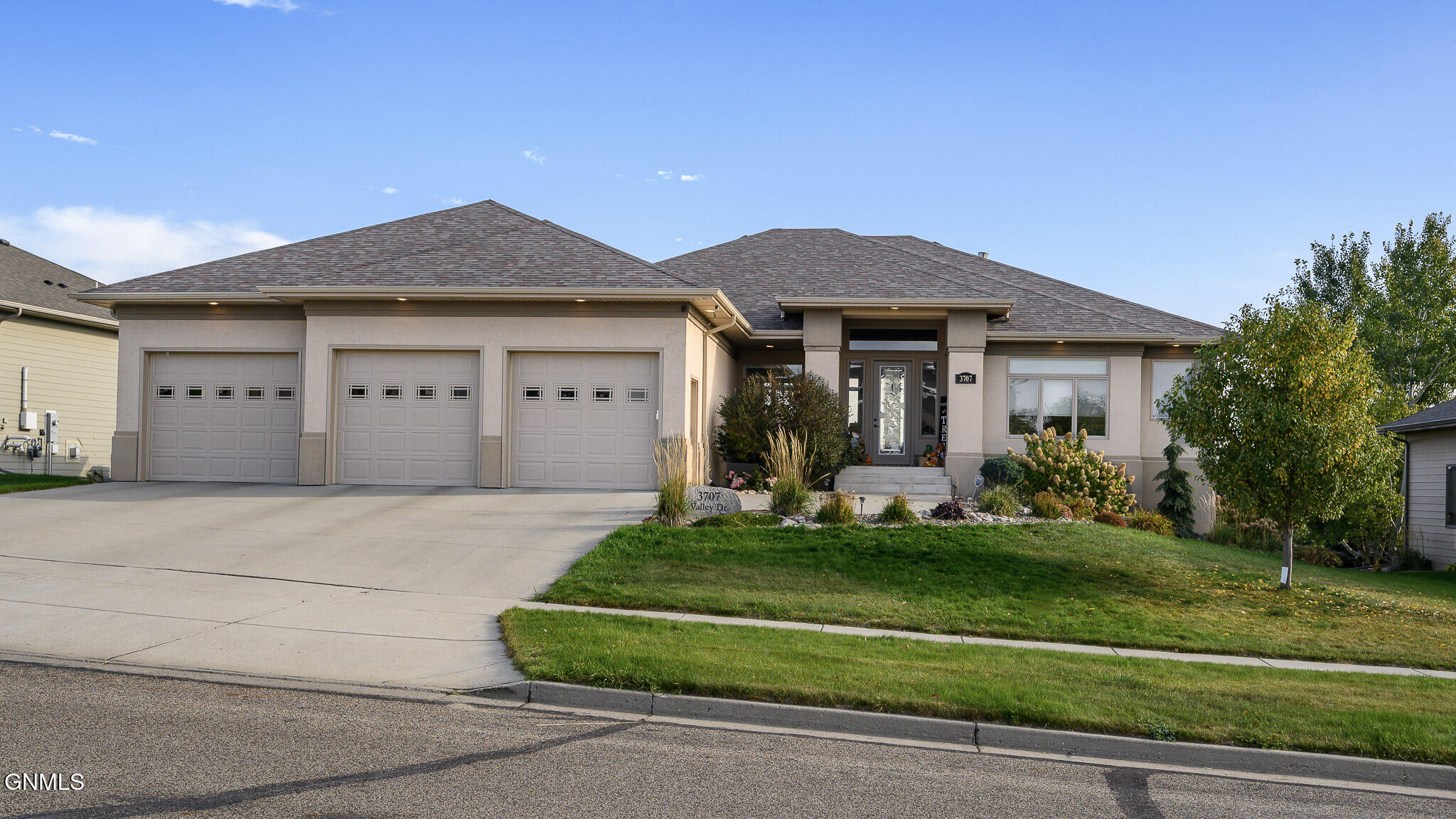 3707 Valley Drive — photo