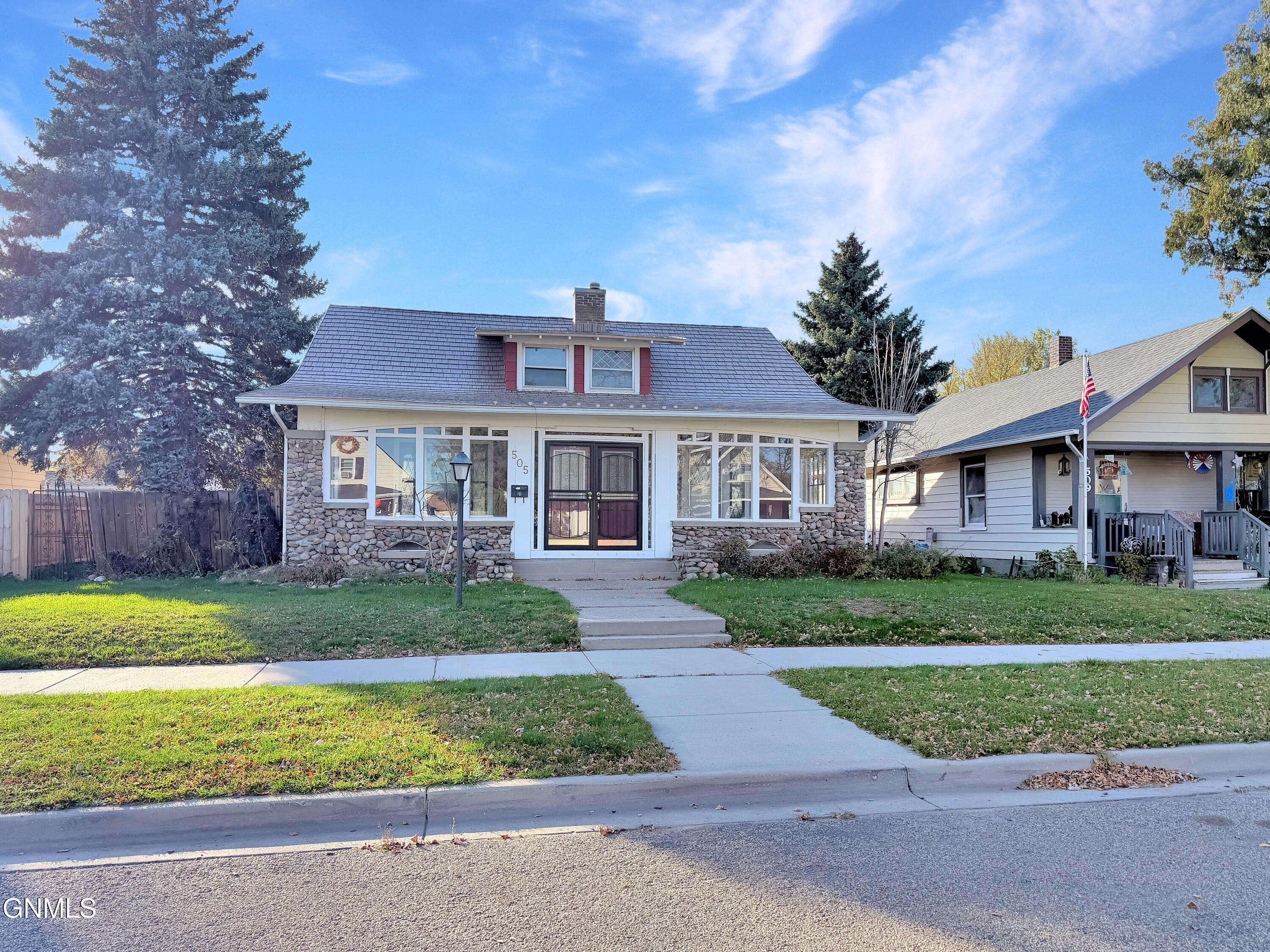 505 3rd Avenue E, Williston, ND 58801 — photo 2
