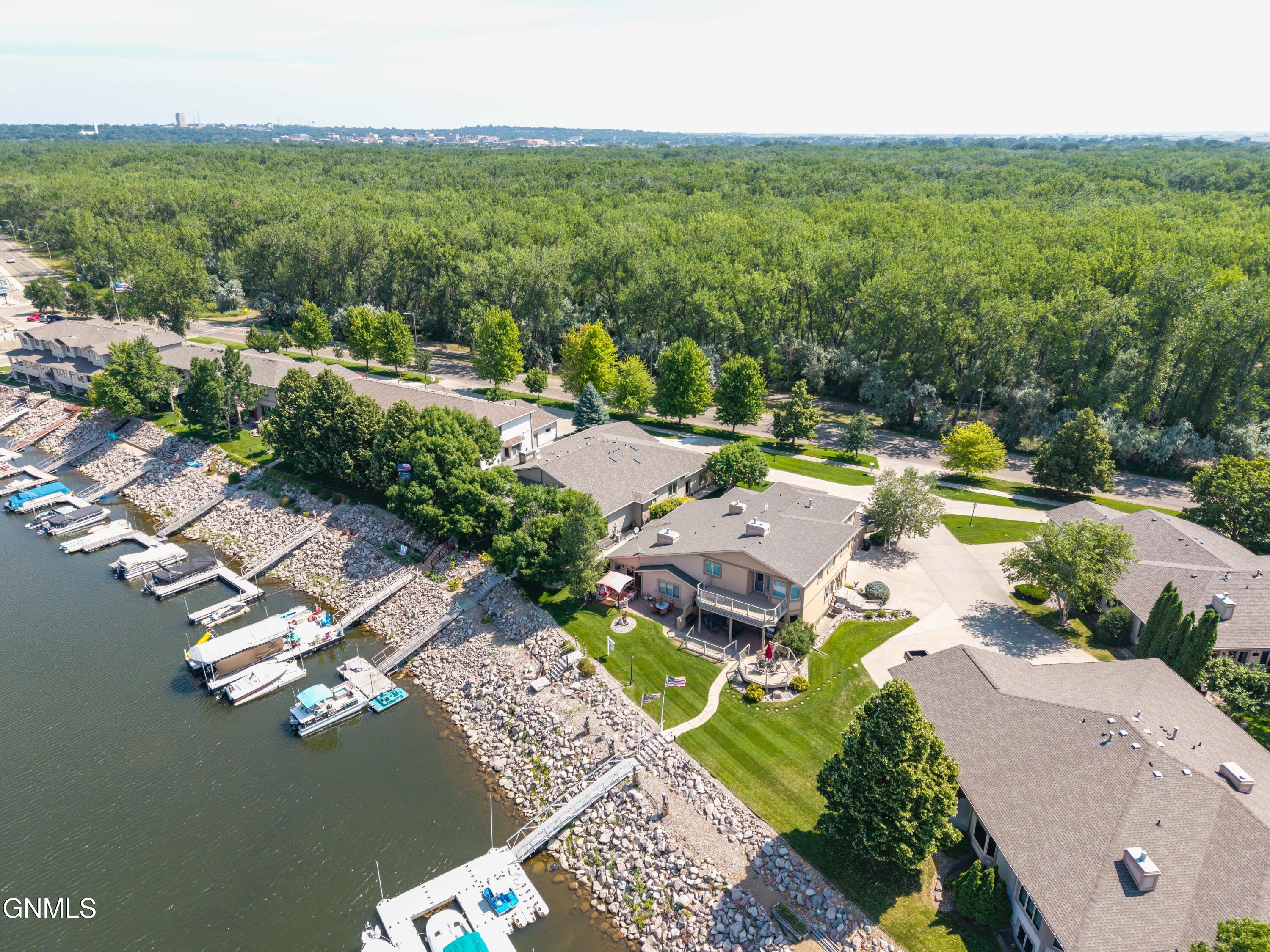 1330 Riverwood Drive — photo