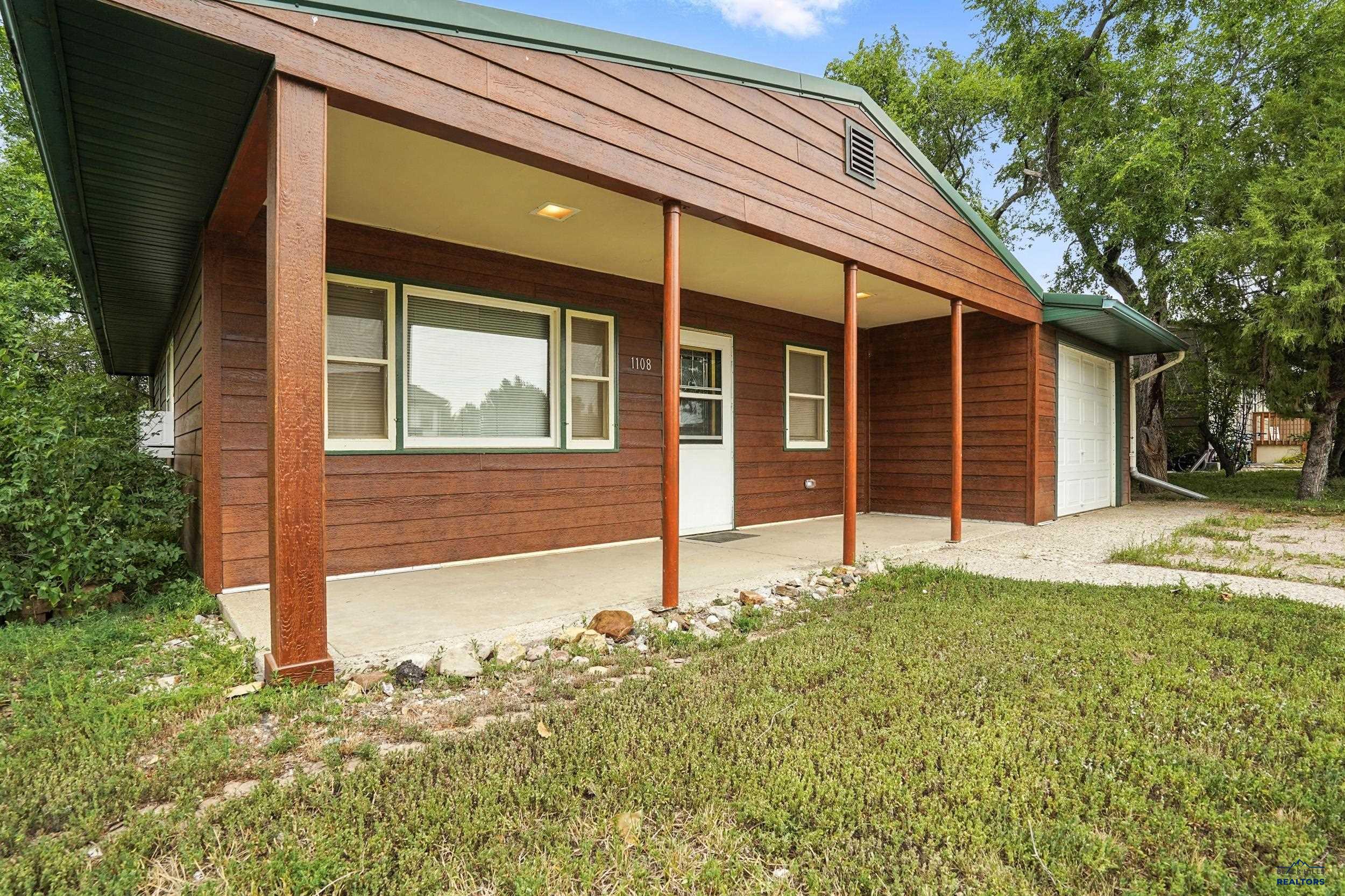 1108 Locust, Kadoka, SD 57543 — photo 3