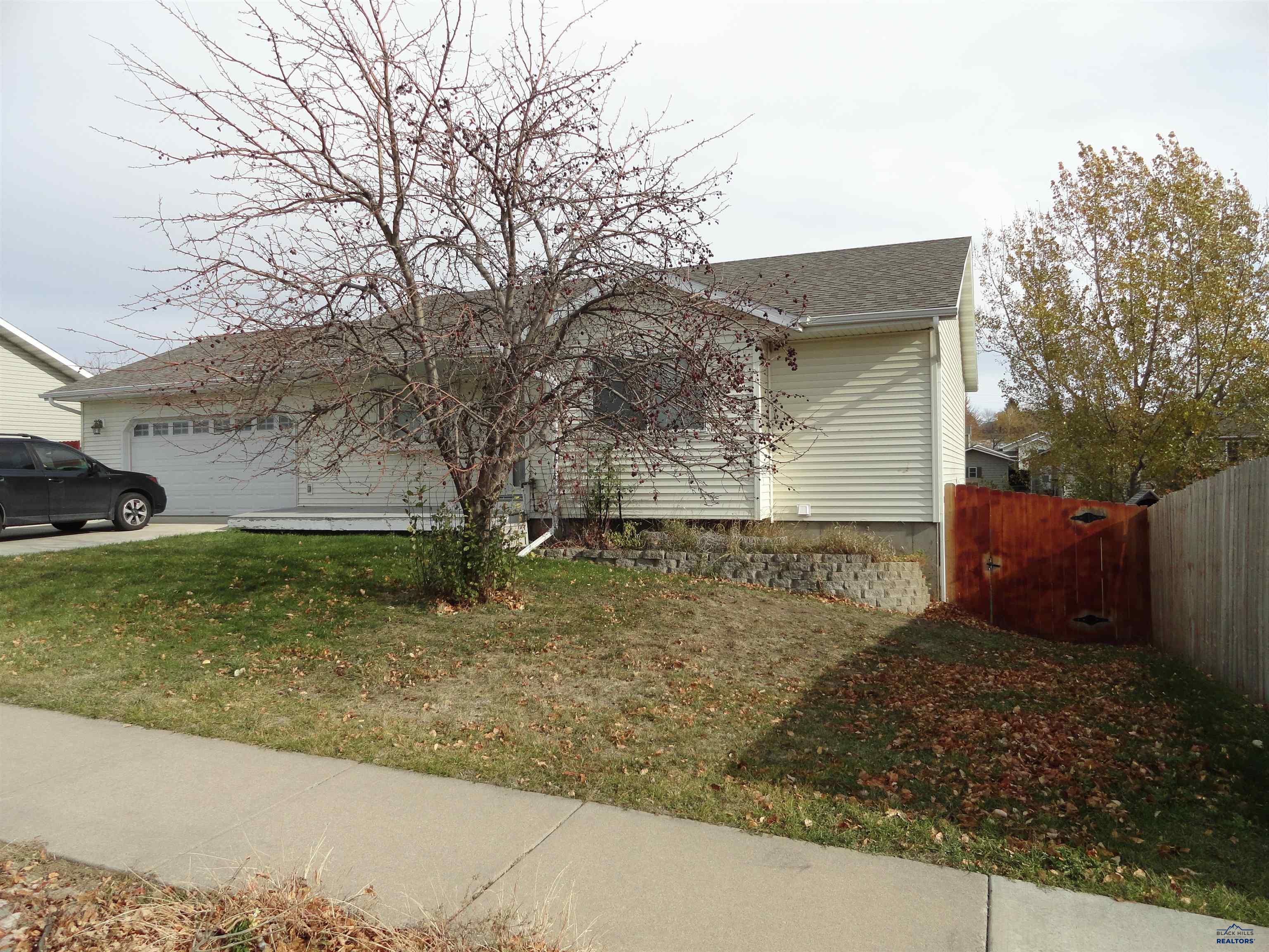 1064 Ziebach, Rapid City, SD 57703 — photo 2