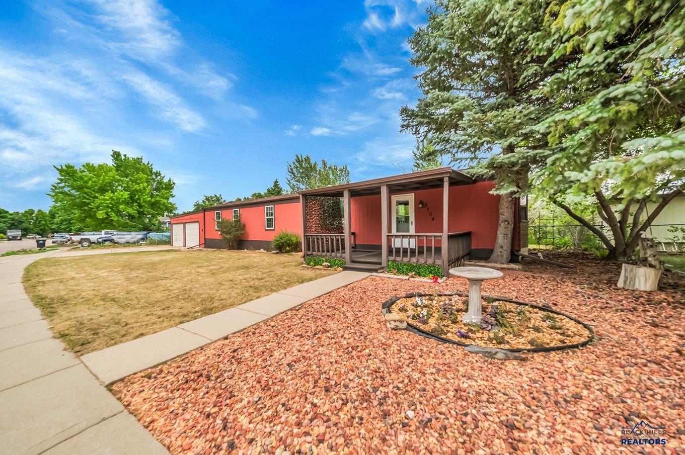 3704 Chief Dr — photo