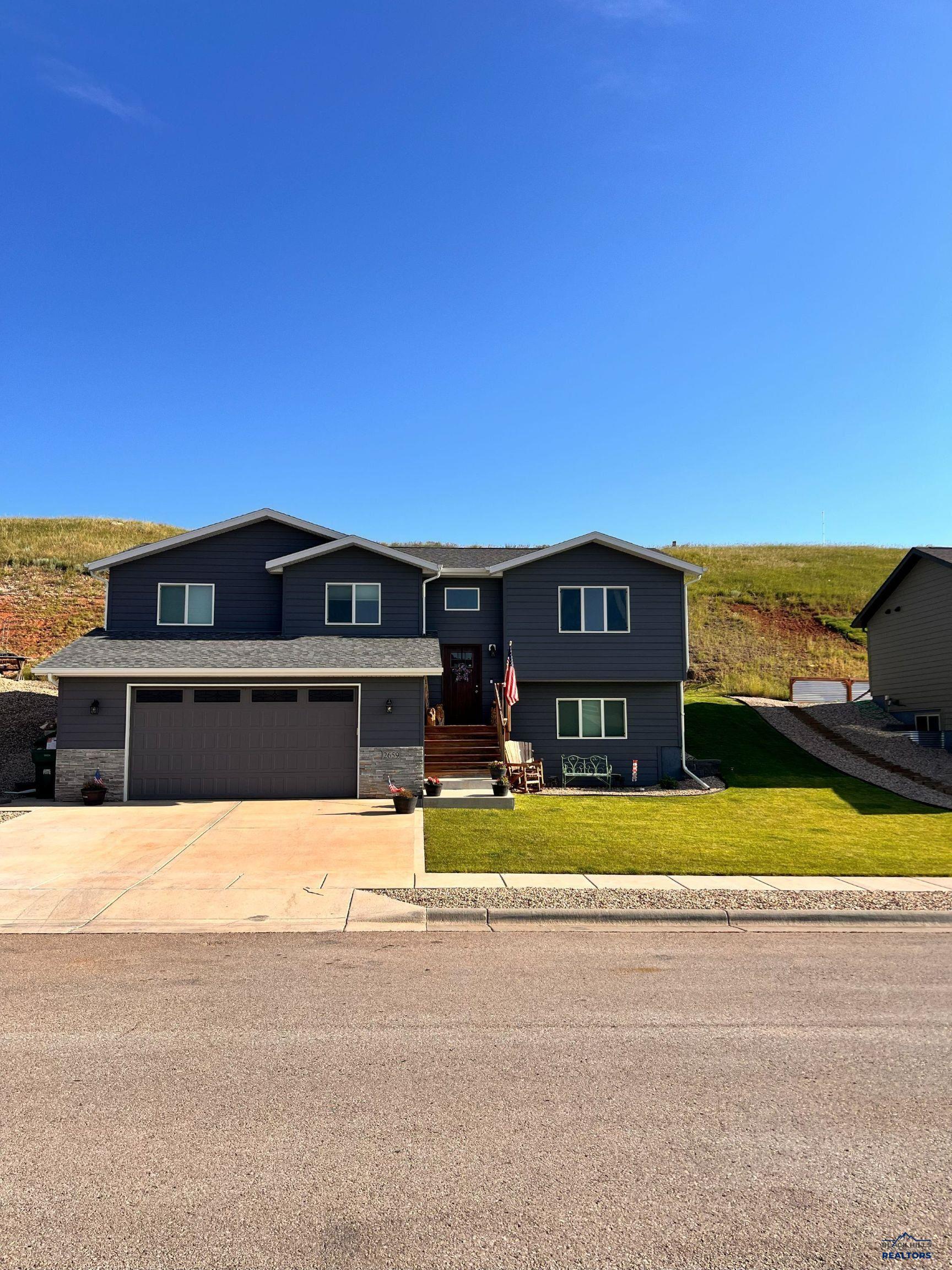 2659 Meadows Dr — photo