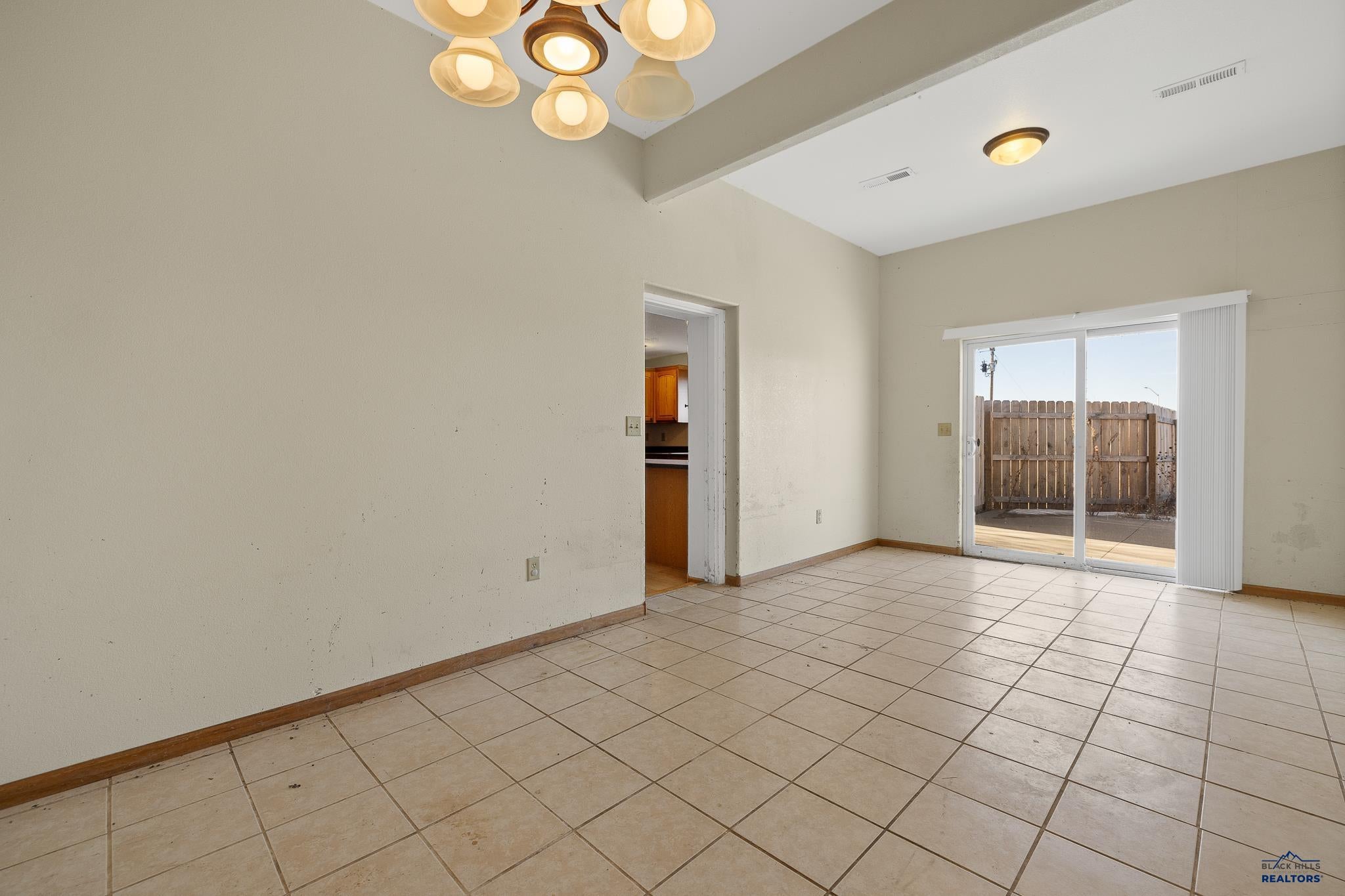 306 Hillview Dr, Box Elder, SD 57719 — photo 3