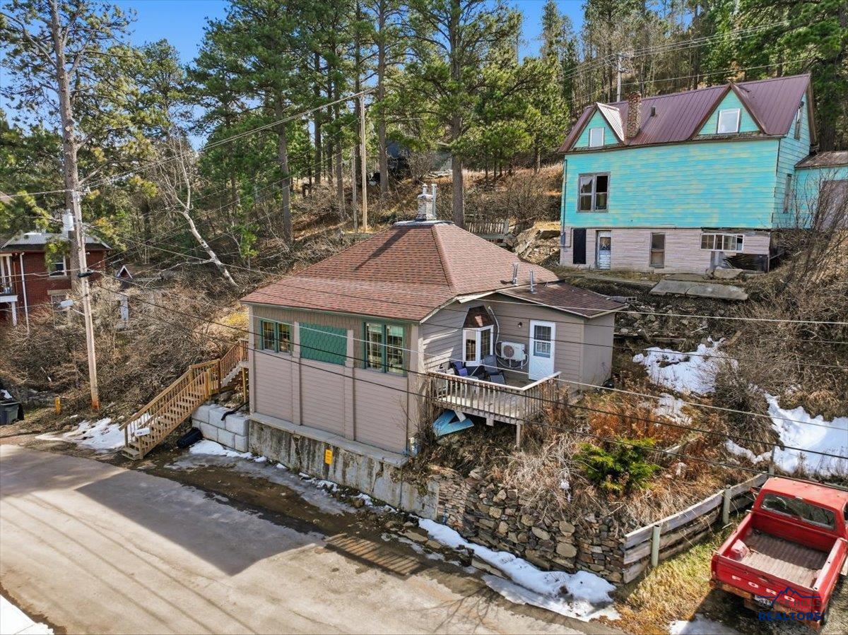 201 W McClellan — photo